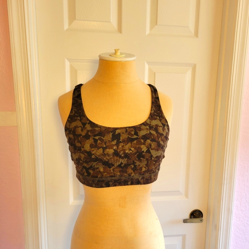 Lululemon Green Camo‎ Energy Sports Bra Size 8 Yoga Gym Lounge